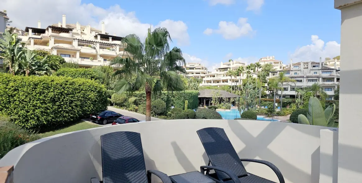 Sale of penthouse duplex in Benahavís (district Benahavís) 9