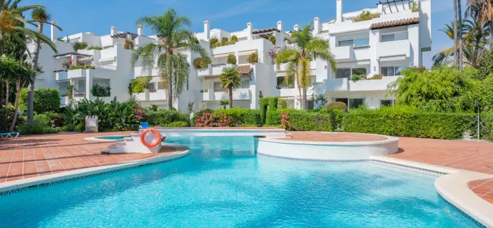 Venta de apartamento en planta baja en The Golden Mile 1