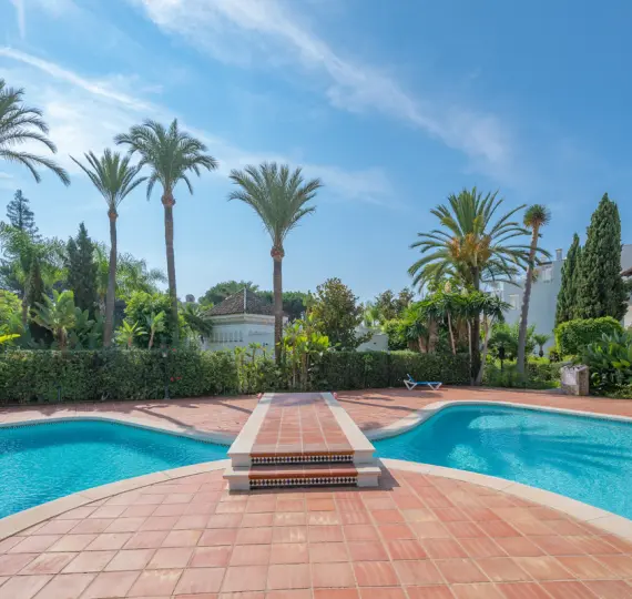 Venta de apartamento en planta baja en The Golden Mile