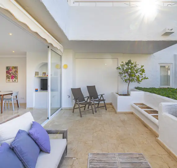 Venta de apartamento en planta baja en The Golden Mile