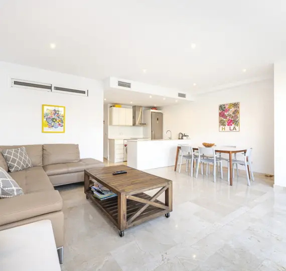 Venta de apartamento en planta baja en The Golden Mile