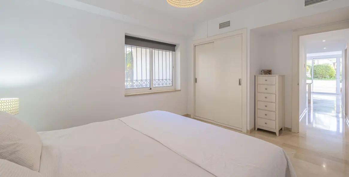 Venta de apartamento en planta baja en The Golden Mile 15