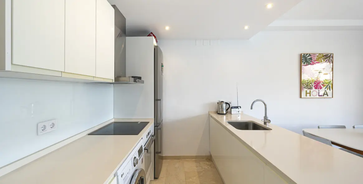 Venta de apartamento en planta baja en The Golden Mile 16