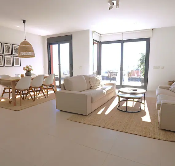 Продажа двухуровневого пентхауса в Carvajal