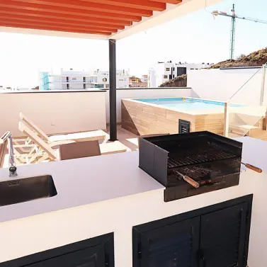 Продажа двухуровневого пентхауса в Carvajal