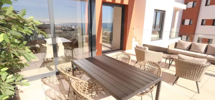 Продажа двухуровневого пентхауса в Carvajal 4