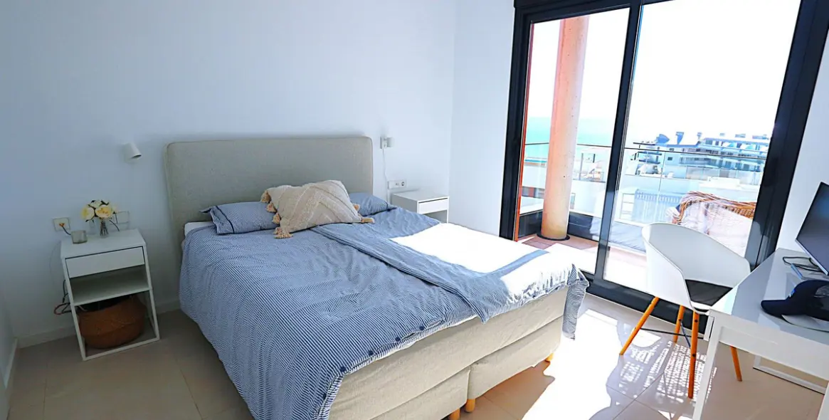 Продажа двухуровневого пентхауса в Carvajal 8