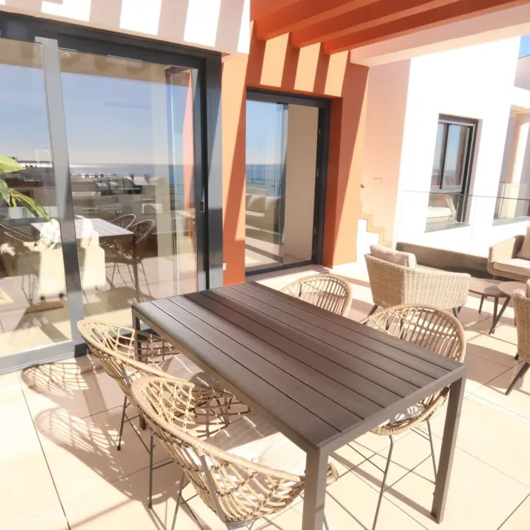 Venta de ático dúplex en Carvajal