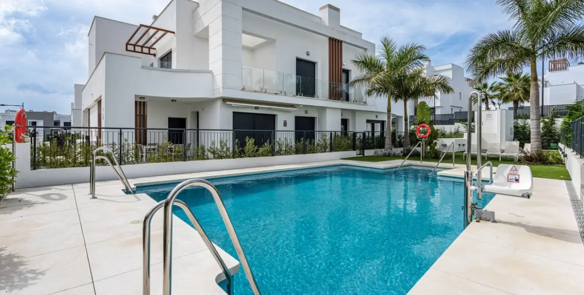 Продажа таунхауса в Bel Air 2