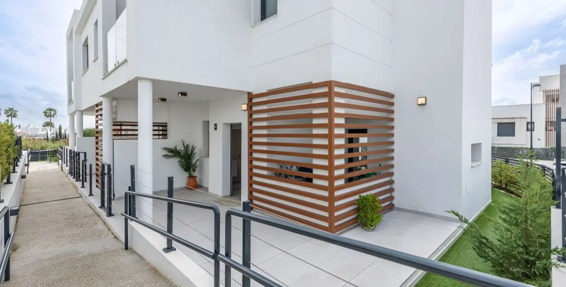 Sale of townhouse in Bel Air 25