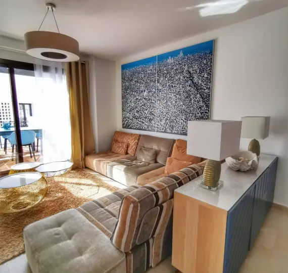 Продажа двухуровневого пентхауса в Altos de los Monteros