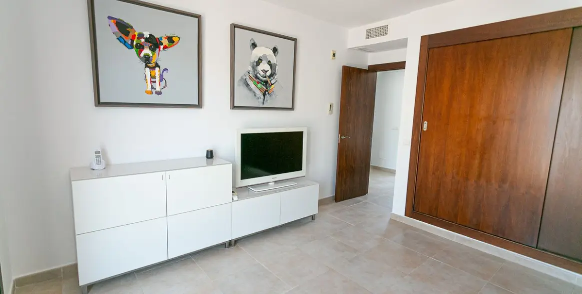 Venta de ático dúplex en Altos de los Monteros 32