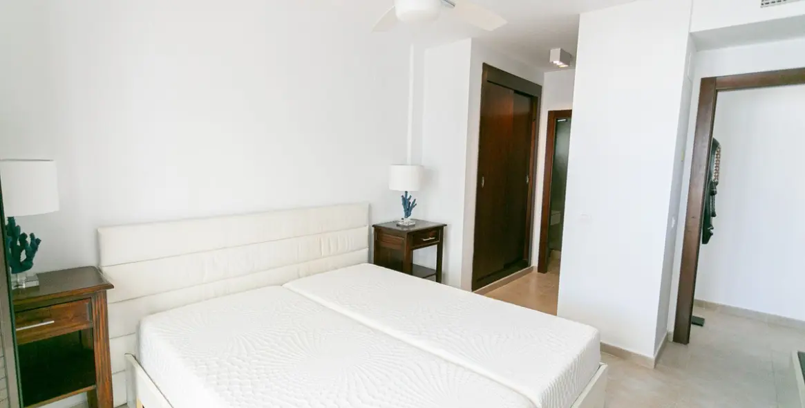 Venta de ático dúplex en Altos de los Monteros 45