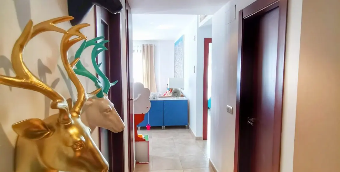 Venta de ático dúplex en Altos de los Monteros 48