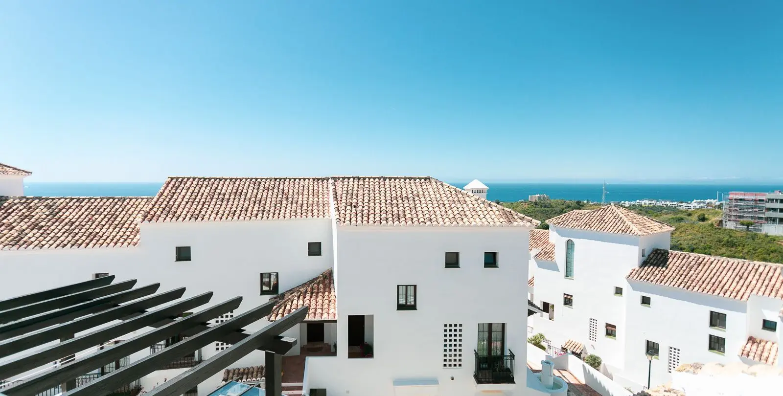Продажа двухуровневого пентхауса в Altos de los Monteros 2