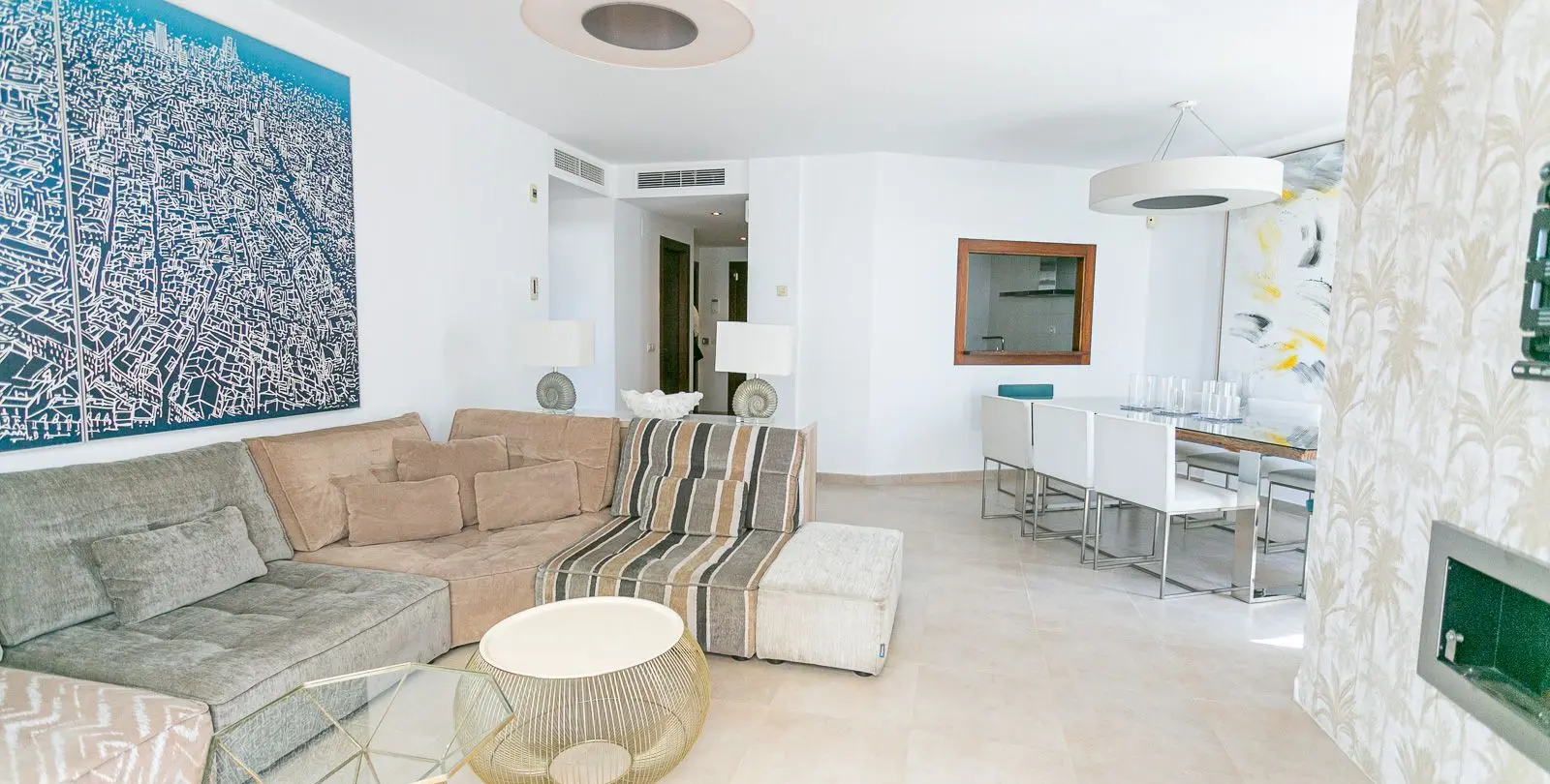 Продажа двухуровневого пентхауса в Altos de los Monteros 4