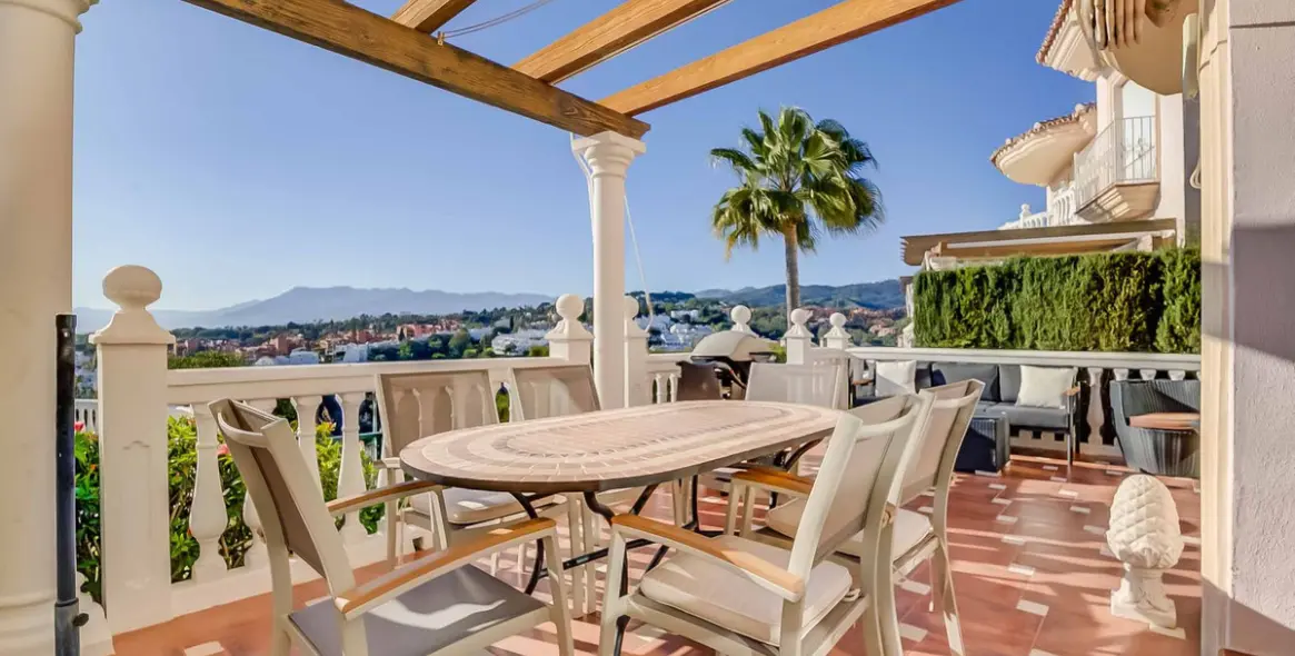 Продажа таунхауса в Artola 17