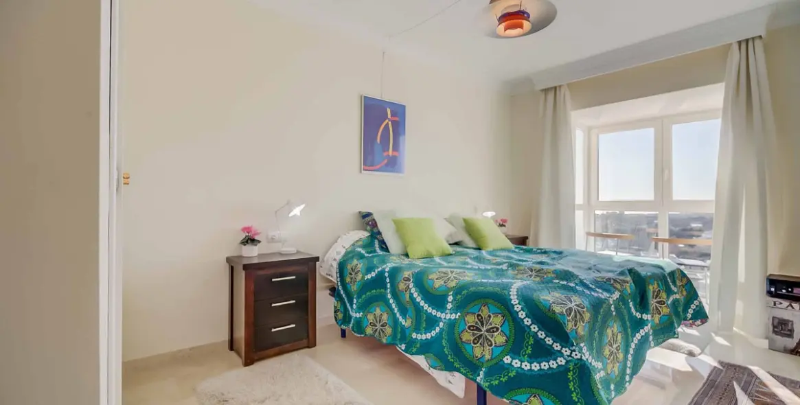 Sale of townhouse in Artola 37