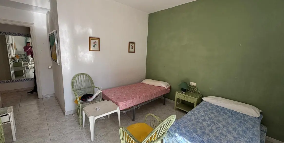 Venta de apartamento en planta media en Nueva Andalucía 6