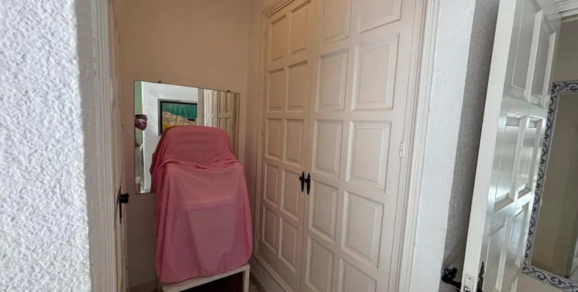 Venta de apartamento en planta media en Nueva Andalucía 21