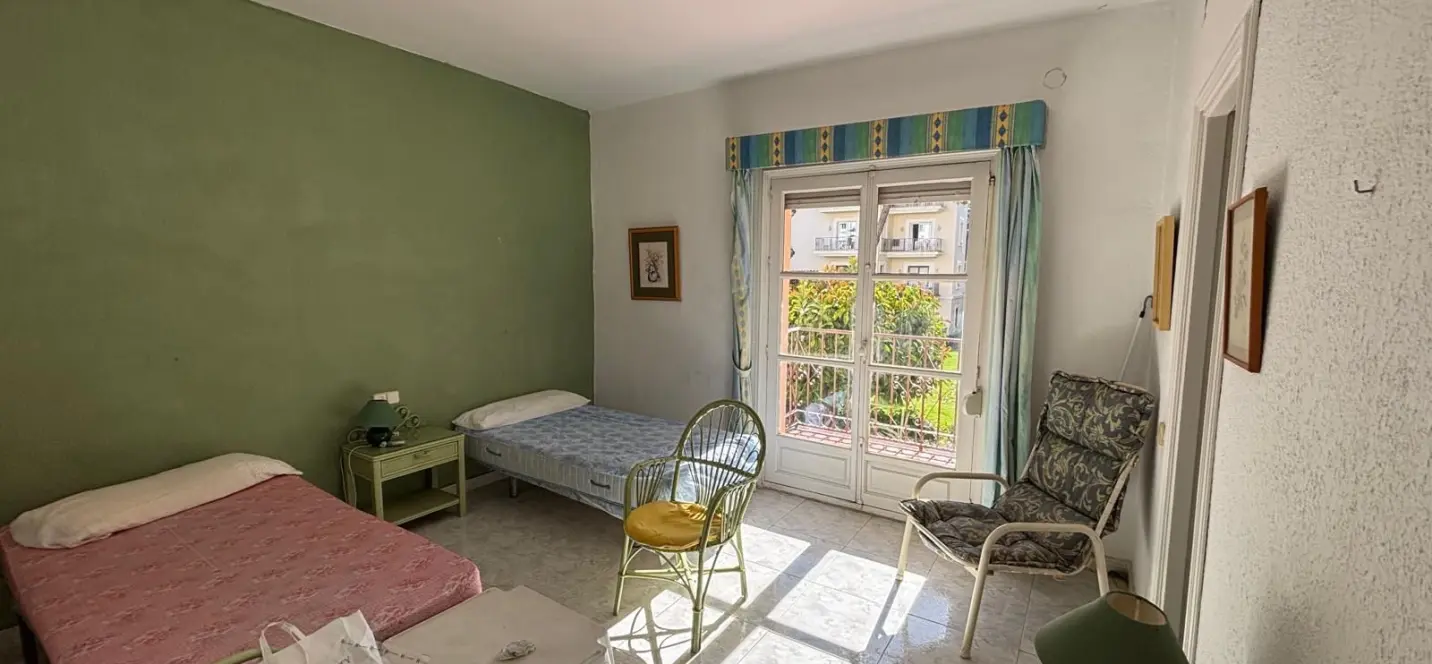 Venta de apartamento en planta media en Nueva Andalucía 4