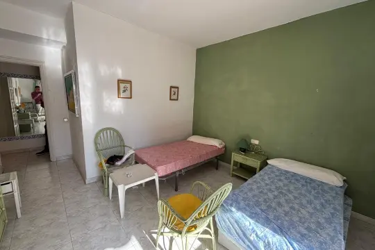 Image 6 thumb