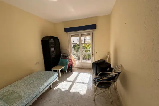 Image 8 thumb