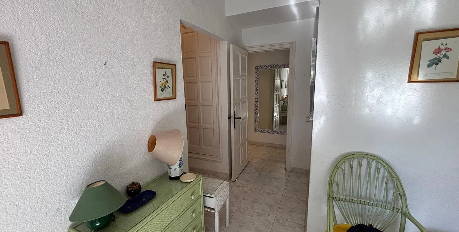 Venta de apartamento en planta media en Nueva Andalucía 15