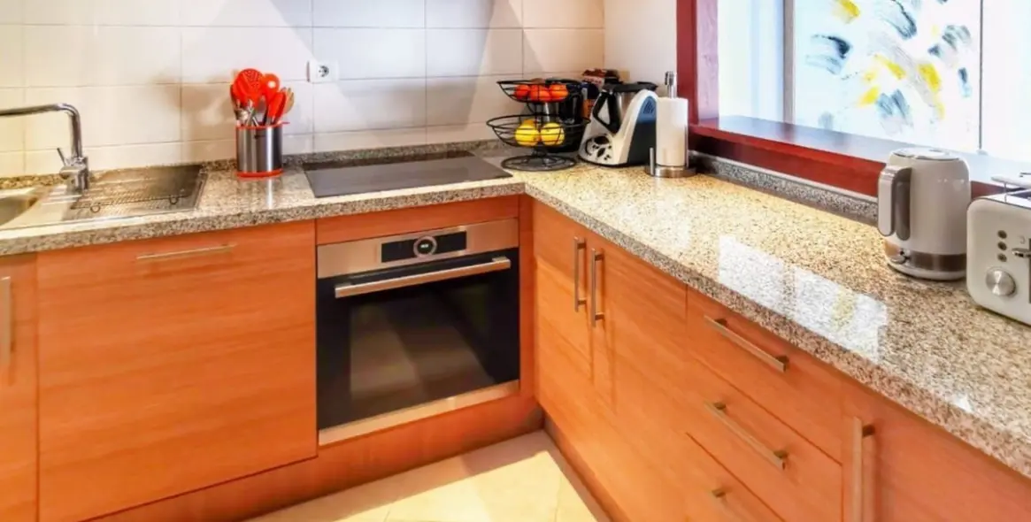 Продажа двухуровневого пентхауса в Altos de los Monteros 15