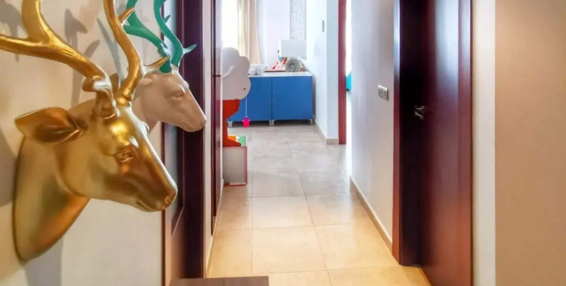 Продажа двухуровневого пентхауса в Altos de los Monteros 17