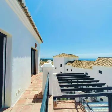 Продажа пентхауса в Altos de los Monteros