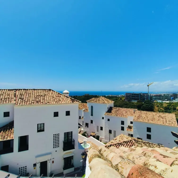 Продажа пентхауса в Altos de los Monteros