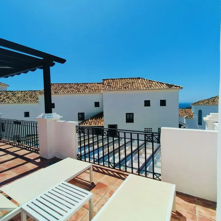 Продажа пентхауса в Altos de los Monteros
