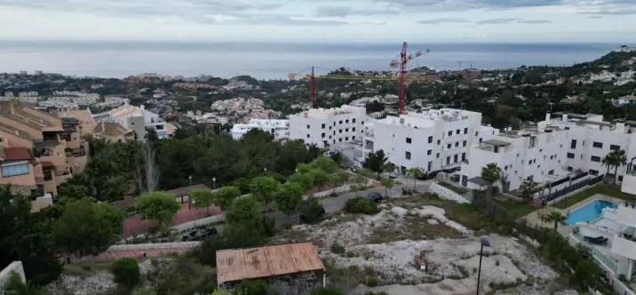 Продажа  жилого участка в Benalmadena 0