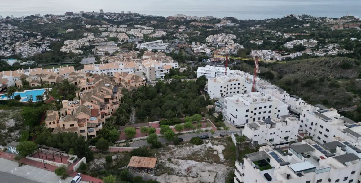 Продажа  жилого участка в Benalmadena 8