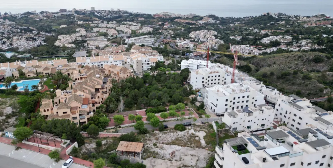 Продажа  жилого участка в Benalmadena 9