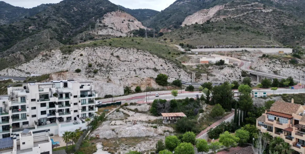 Продажа  жилого участка в Benalmadena 12
