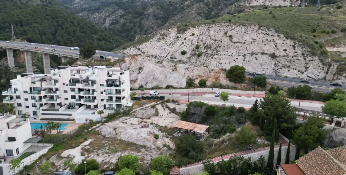 Продажа  жилого участка в Benalmadena 18