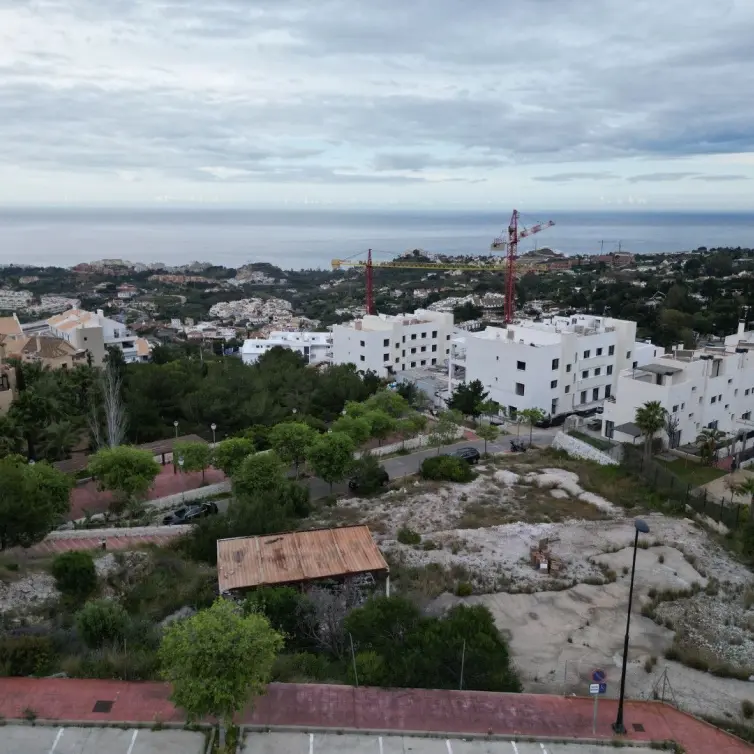 Продажа  жилого участка в Benalmadena