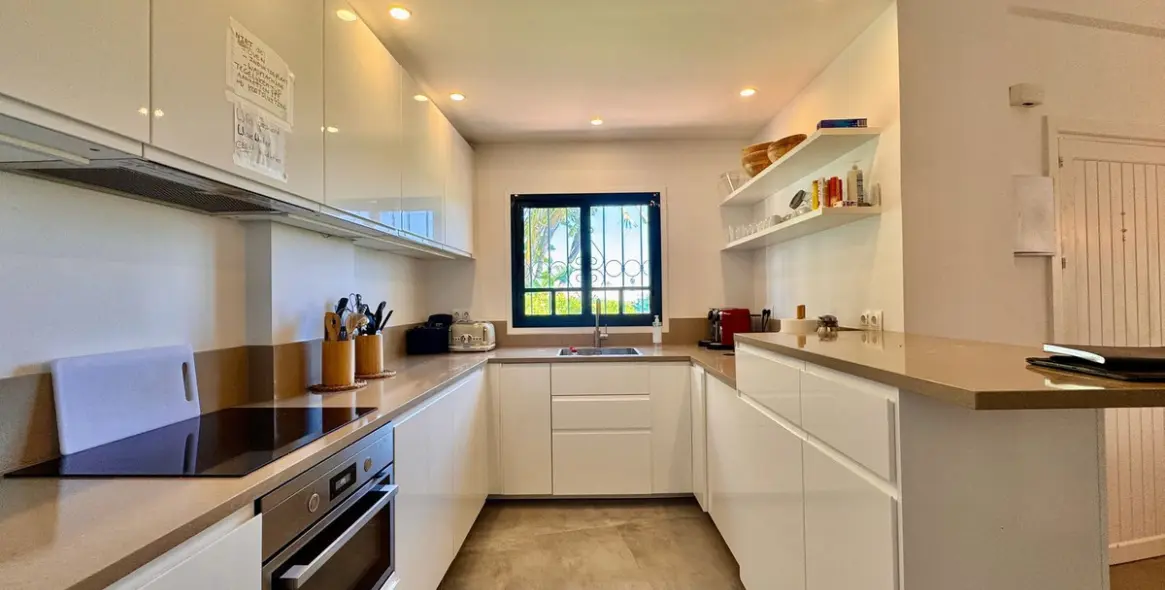 Продажа пентхауса в Puerto de Cabopino 2