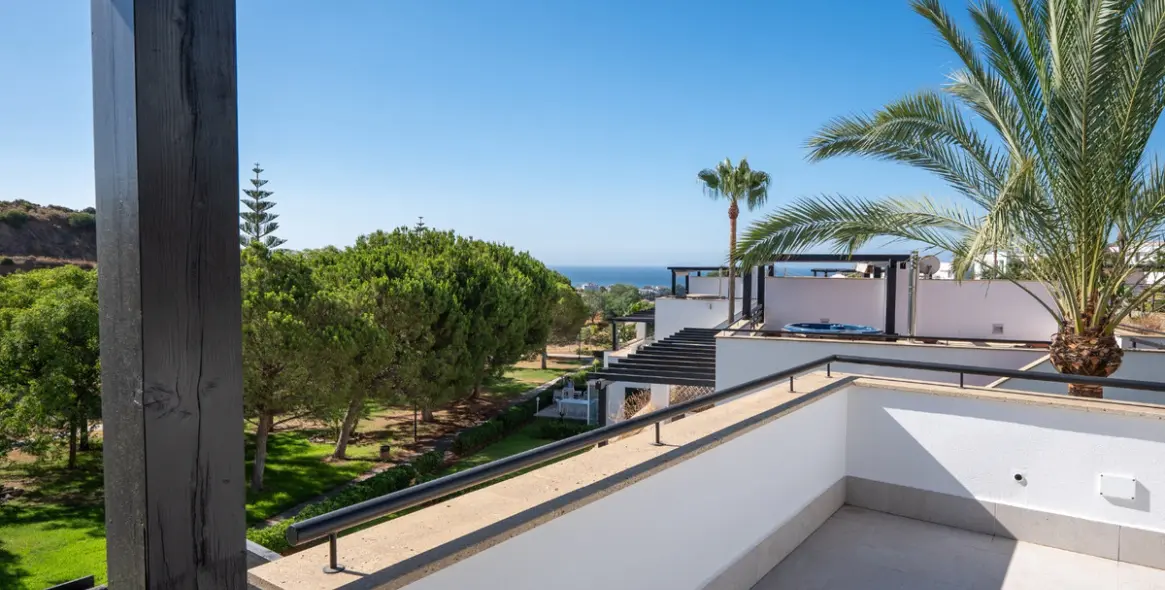 Sale of townhouse in Marbella 3