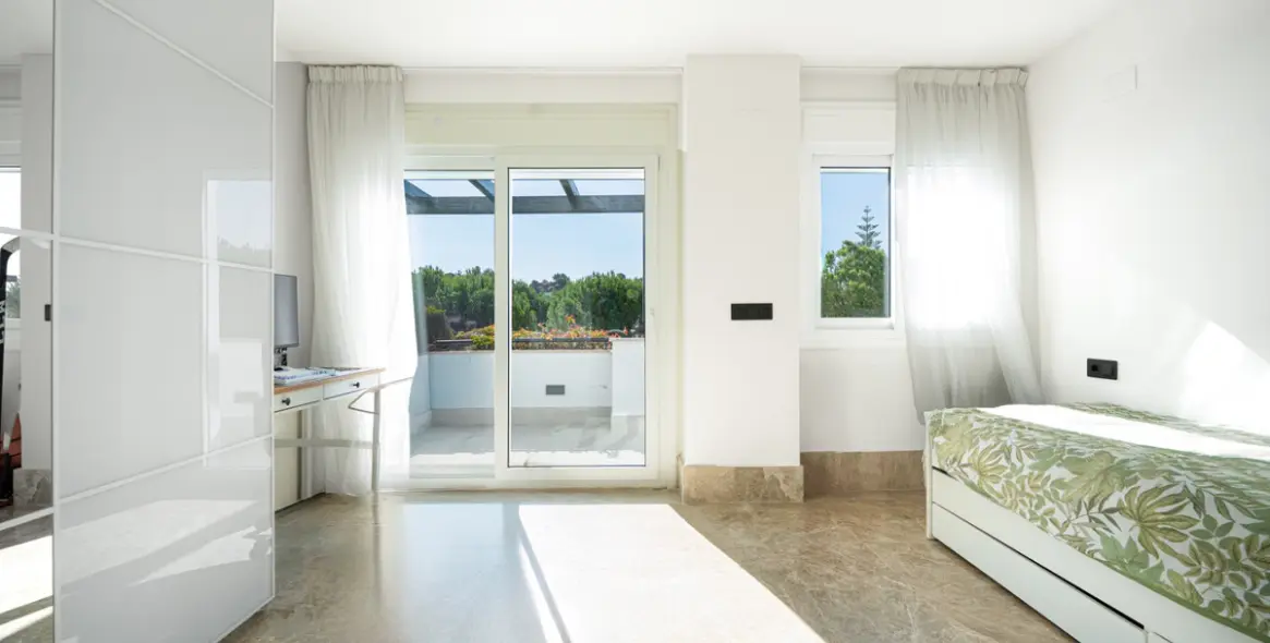 Sale of townhouse in Marbella 20