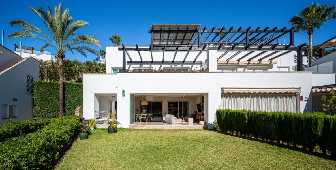 Sale of townhouse in Marbella 23