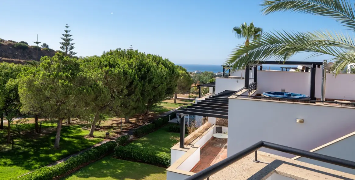 Sale of townhouse in Marbella 24