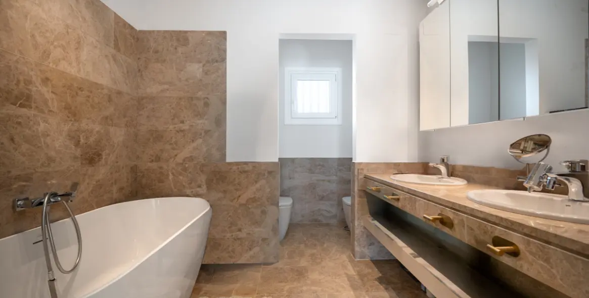 Sale of townhouse in Marbella 28