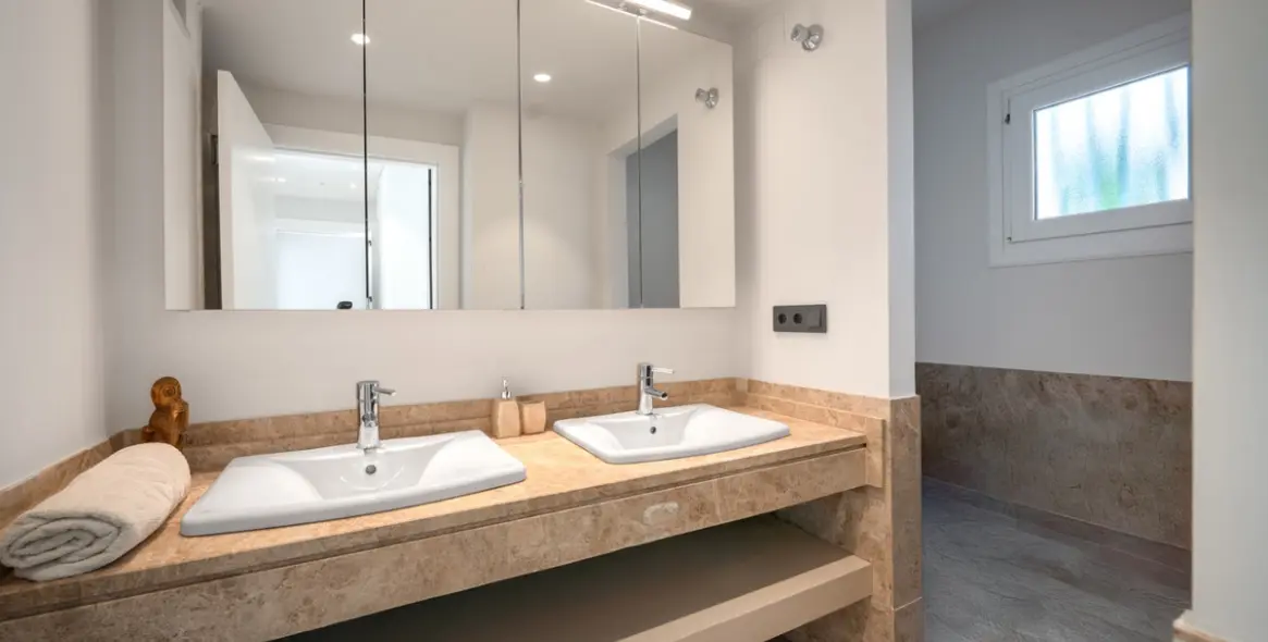 Sale of townhouse in Marbella 31