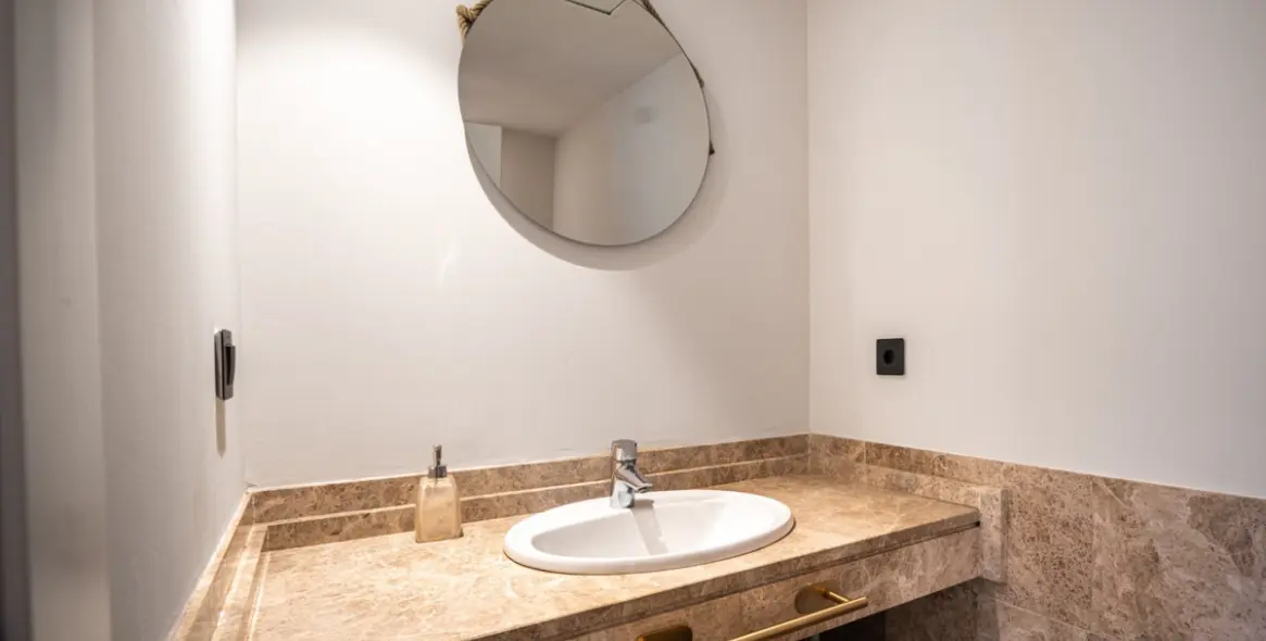 Sale of townhouse in Marbella 32