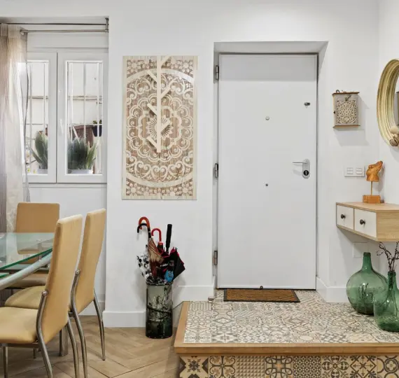 Sale of detached villa in Estepona