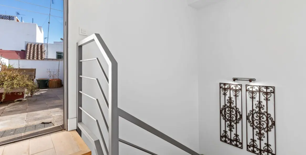 Sale of detached villa in Estepona 16