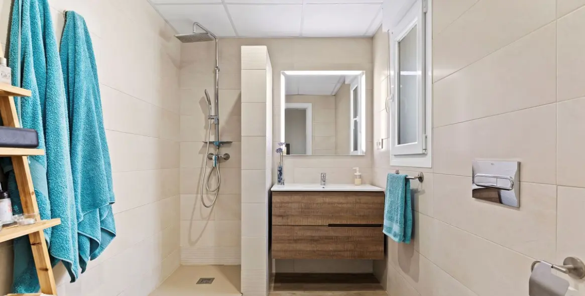 Продажа  отдельно стоящей виллы в Estepona 11